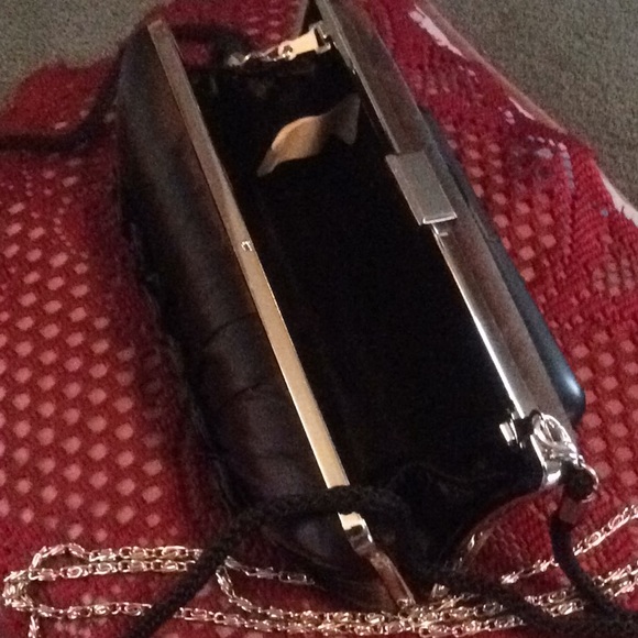 Beautiful Classy Black Satin Handbag - Picture 2 of 3